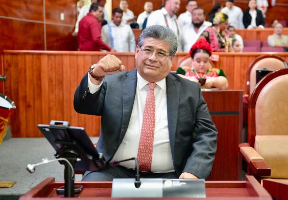 Javier Casique Zárate tomó protesta como diputado en el Congreso del Estado