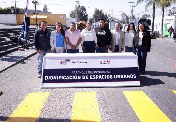 Lupita Cuautle Torres, inauguró el programa de “Dignificación de Espacios Urbanos”, en la Junta Auxiliar de San Francisco Acatepec.